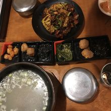 コタン定食とタコと野菜炒め。