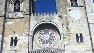 アルファマ地区の大きな教会