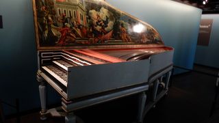 珍しい楽器を見て、ランチも