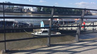 リバーボート乗り場です