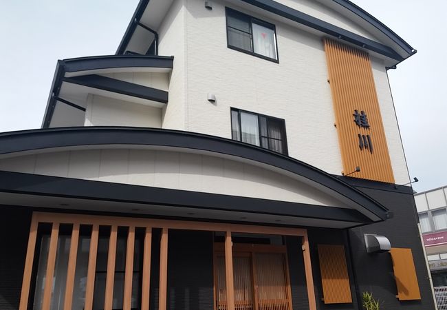 落ち着いたお店