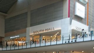 大型ショッピングモール