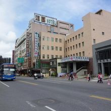 礁渓の風景、温泉ホテル