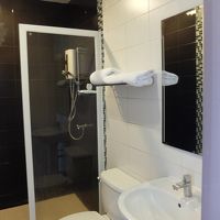 シャワーのみ。