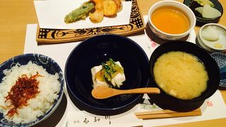関西ではお馴染みのお料理の先生のお店(^^)