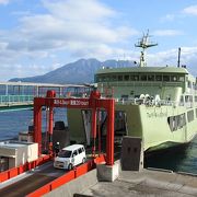 大隅半島巡りをするのに鹿児島市側から乗った。風が強い日だったが、揺れなかった