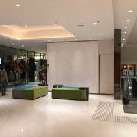 ２階にあるホテルのロビー