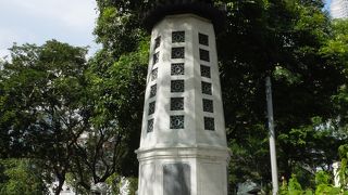 反日抗争の英雄の記念碑