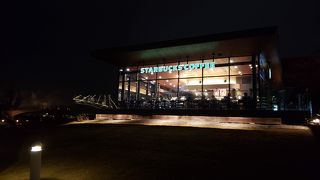 スタバのリージョナル ランドマーク ストア巡礼の一環