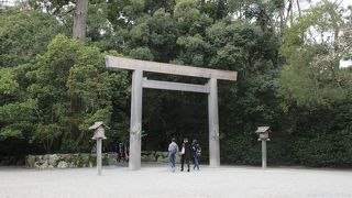 神聖で厳かな空気が流れていました。