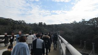 この橋を渡ると内宮です。