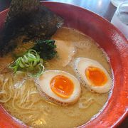 おいしい濃厚とんこつラーメン