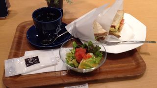 カフェ・ド・クリエの系列みたいですね