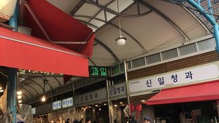 果物も豊富で安い（ホテルで食べるのにオススメ）