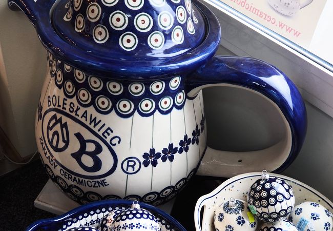 ワルシャワでボレスワヴィエツ陶器を買うならココ