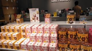 LINEのキャラグッズ店、めぼしいものがありません。