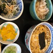 ごまそばだけど、そばより定食の方が美味しいお蕎麦屋さん