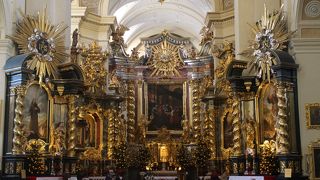 ヴァヴェル城の麓に