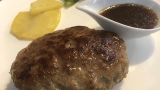 JR夕張駅直結の小さなカフェ