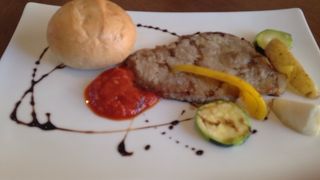 カフェヒュッテ