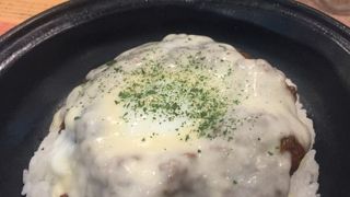 京王モールのカレー店