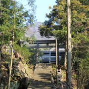 鉱山の守り神