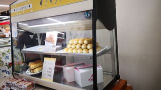 六花亭さくさくパイが買えます