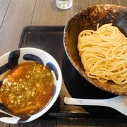 看板メニューの柚子つけ麺は、なかなか美味しいと思いました  。