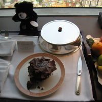 バースデイケーキが部屋に届いていました