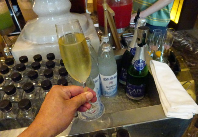 スパークリング・ワイン付き朝食ビュフェ＠サイアム・ケンピンスキー・ホテル