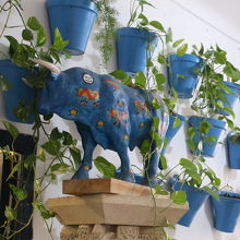 青で統一されたお洒落な店内