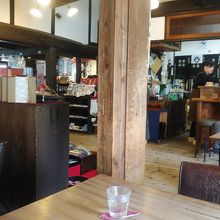 店内の様子です