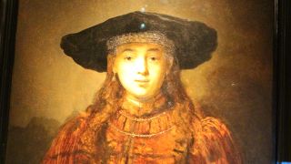 赤レンガ色の建物