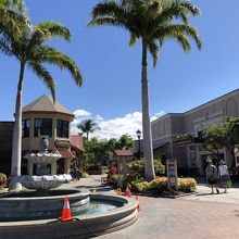 ウインドウショッピングが楽しいです。