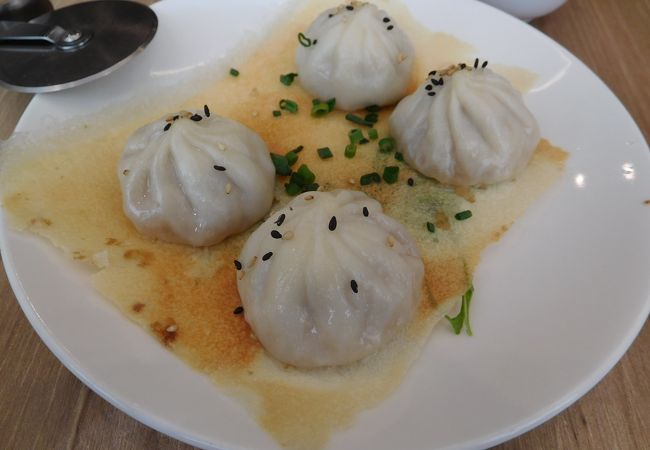 羽根つき焼小籠包