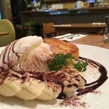 バナナとシナモンのフレンチトースト