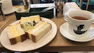 帰りに食パンお土産で買って帰った