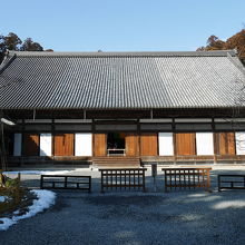 お寺の本堂