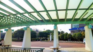 `港の見える丘`はやはり[展望台地区の展望台]