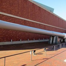 こちらには戦艦「陸奥」の主砲身などが展示されています