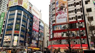 お店の顔ぶれは変わりました