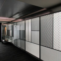 客室階のエレベーターホール、驚かされました