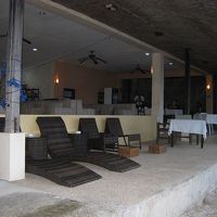 海を眺めながらの食事