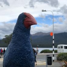 鳥の像