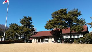 現在閉館中でした