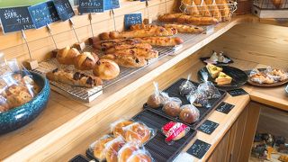 小さなパン屋さんですが、味は本物!!　もちもちの生地が美味しかったです。