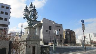 随所に趣が感じられる橋です。