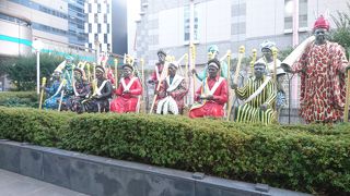 カラフルなアート作品