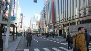 銀座から日本橋に至るメイン通り」