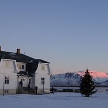 外観です。未だ１１月の朝の景色です